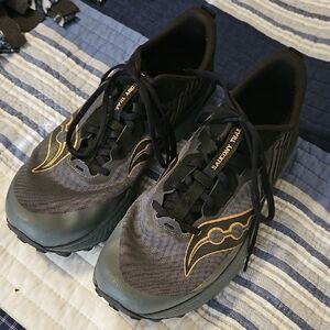 Saucony Men's Black and Gold Trail Running Shoes